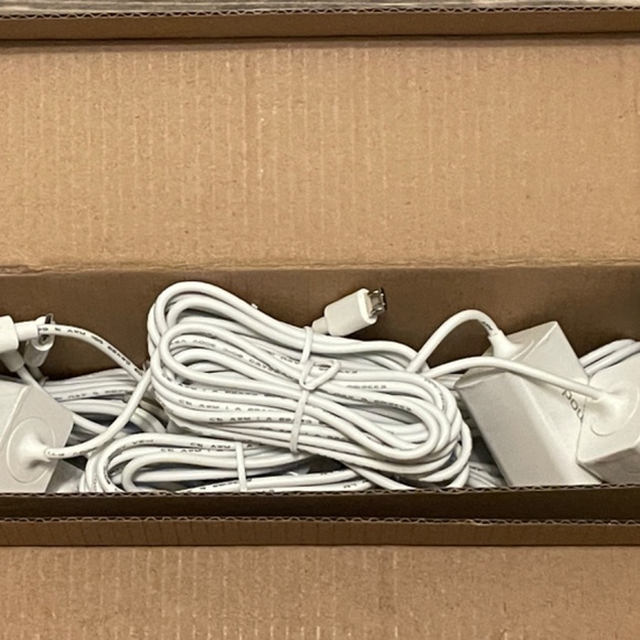 Zmodo 8-Channel NVR Security Camera System - Picture 9 of 10